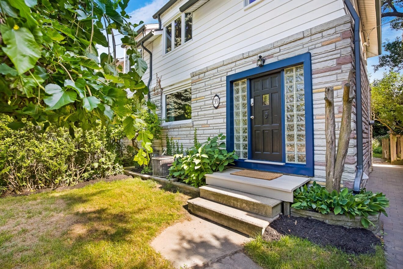 35 Lincoln Avenue High Park North Home For Sale Nested Real Estate